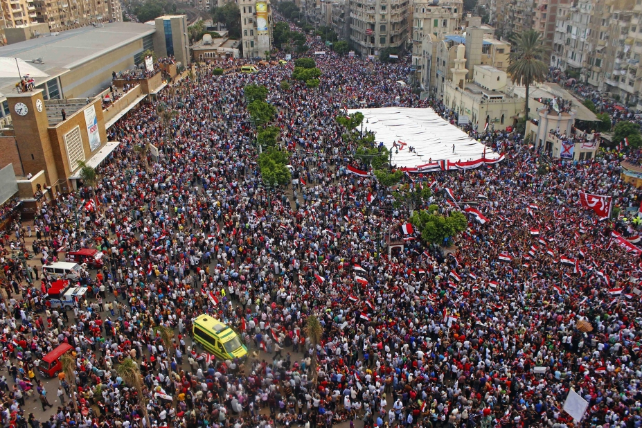 Manifestation monstre au Caire.