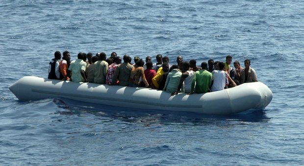 Que font ces migrants en direction de Lampedusa expliqué aux enfants