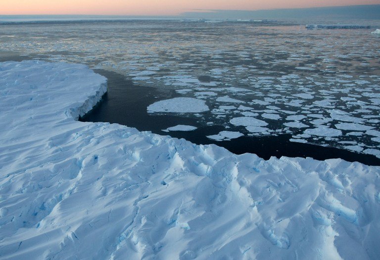 Fonte de la calotte glacière antarctique.