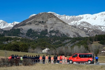 sauveteurs recueillement lieu du crash A320