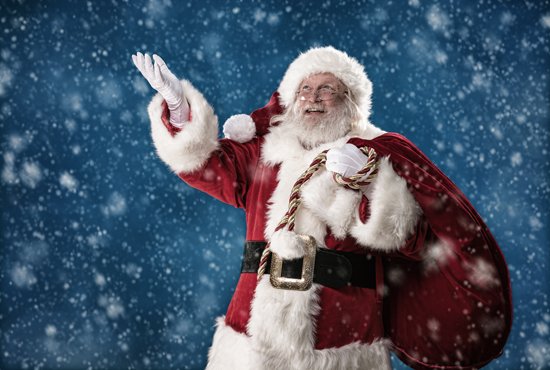 Pourquoi le père Noël est-il représenté comme un vieillard à barbe blanche et houppelande rouge ?