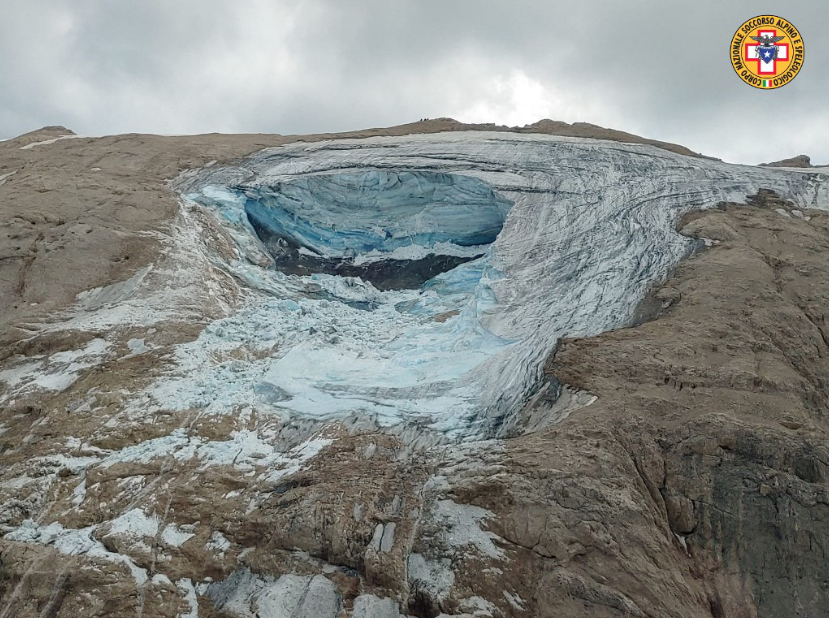 le glacier effondré de la Marmolada