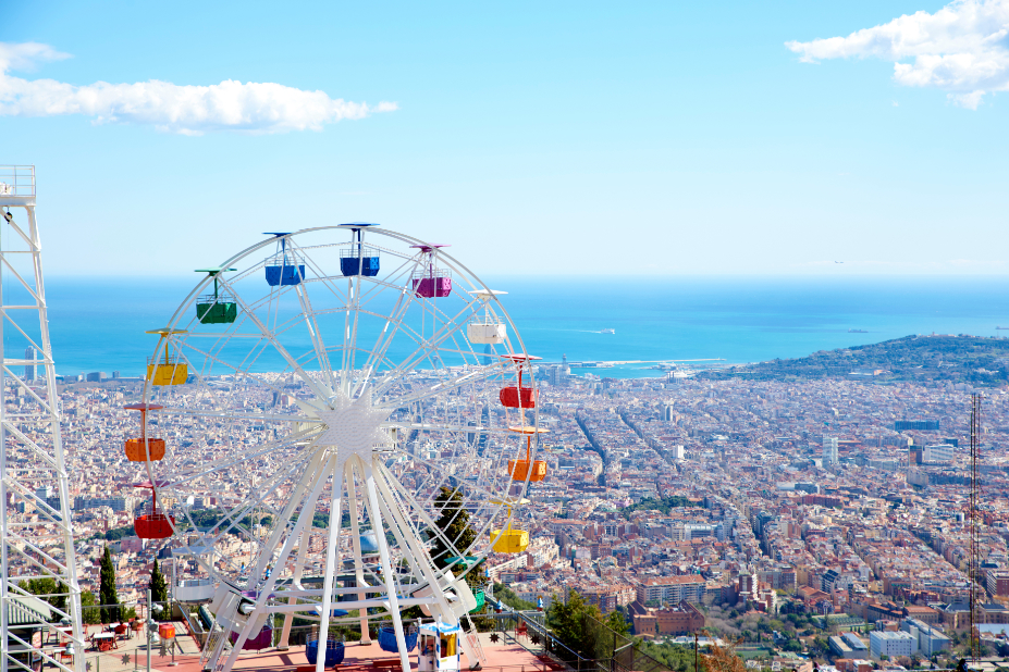 La grande roue au sommet du mont Tibidabo.