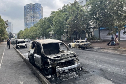 Voitures brûlées à Nanterre suite à des émeutes, le 29 juin.