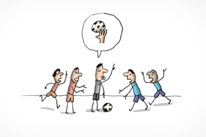 Un arbitre de foot siffle car l'un des joueurs a touché le ballon avec la main. Les joueurs contestent, mais l'arbitre ne change pas d'avis.