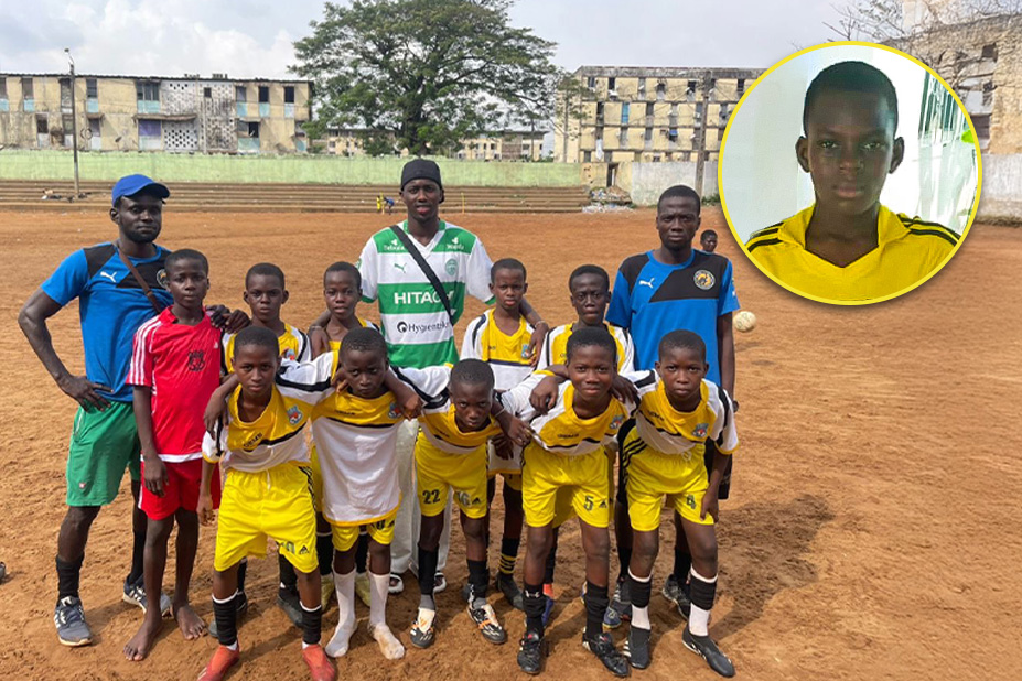 Paul et son équipe du FC Macafa, de la ville d'Adjamé en Côte d'Ivoire.